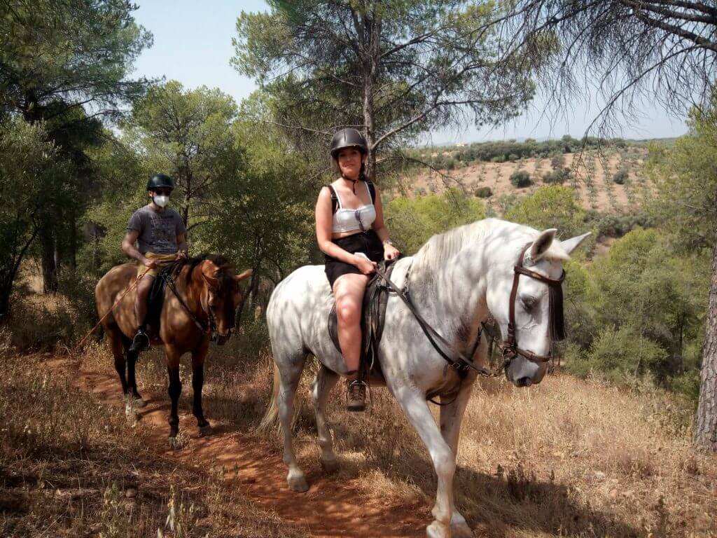 escapada con ruta a caballo por Sierra Morena