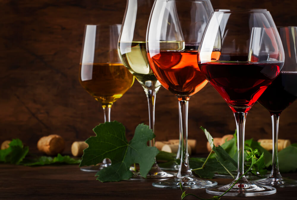 En este momento estás viendo 5 exquisitos vinos andaluces que podrás probar en La Dehesa Experiences