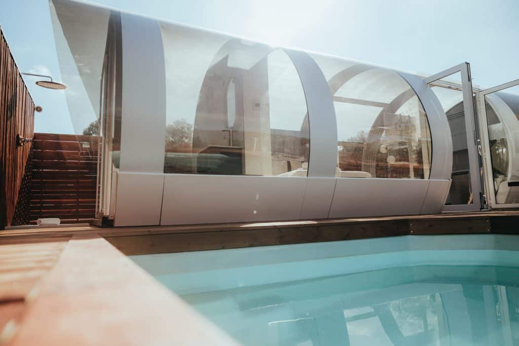 Hoteles con piscina privada en la habitación: guía para elegir bien (y no arrepentirte) 1 hotel burbuja en córdoba, hotel burbuja en Andalucía, hoteles burbuja en España, casa burbuja, hoteles burbuja, Tubbos, La Dehesa Experiences
