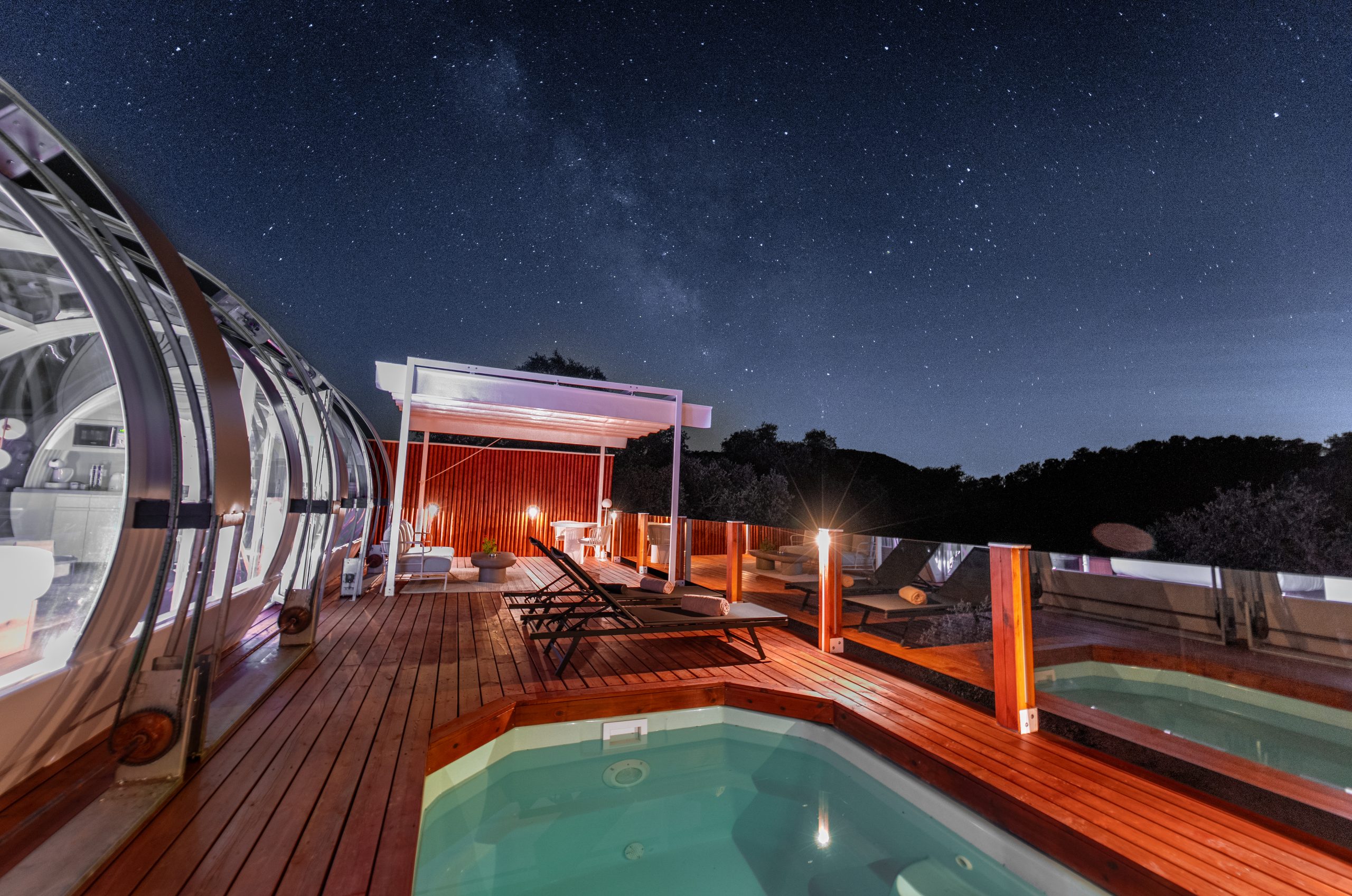 Anniversary gift, original gifts for couples, gift voucher, glamping Andalusia, cabins with private pool, tree houses Andalusia, hotel to see the stars Andalusia, cabins in Córdoba, La Dehesa, bubble hotel Andalusia, bubble hotel, bubble camping, and bubble hotel with jacuzzi