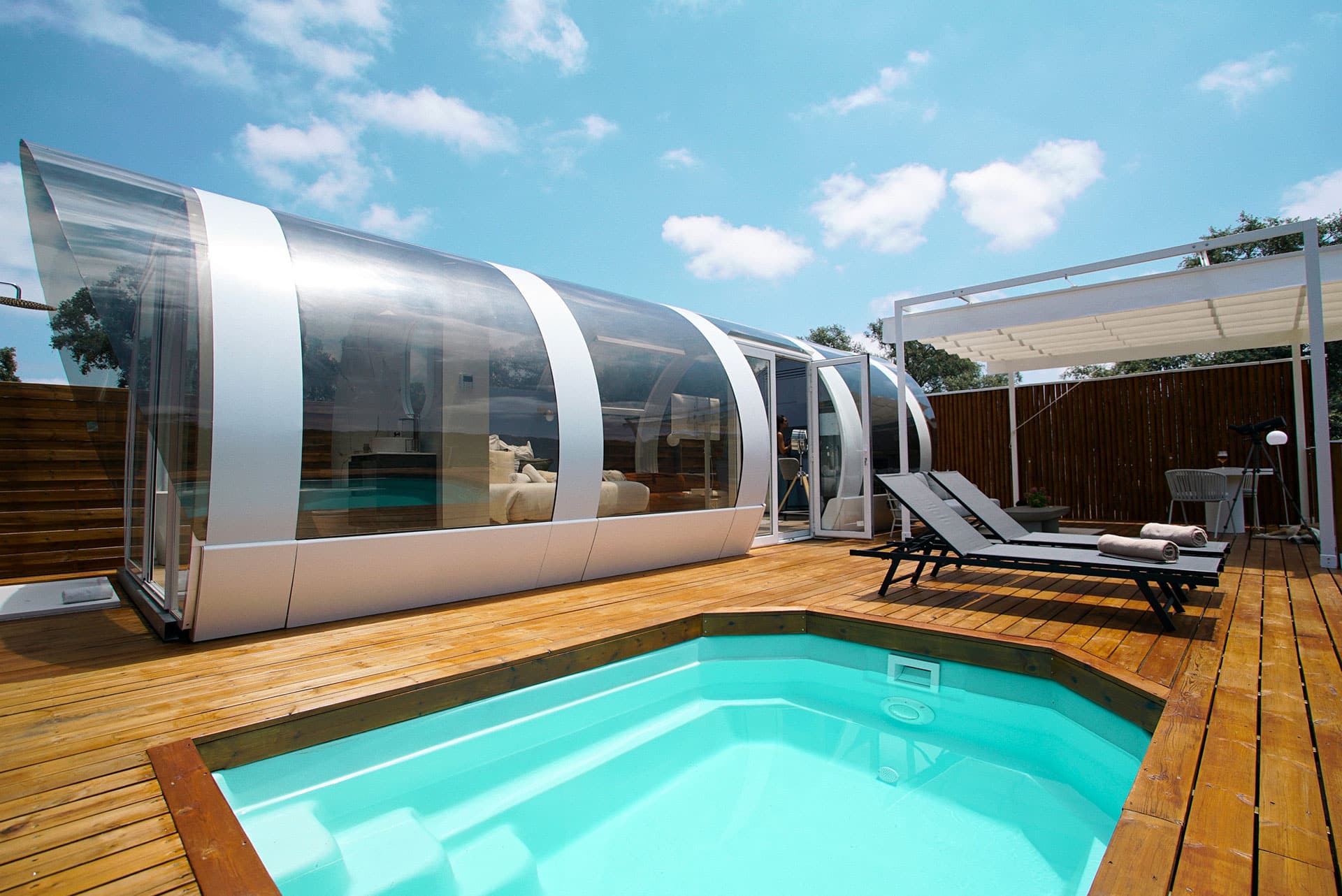 La Dehesa Experiences, glamping in Sierra Morena, Córdoba, safari-style cabins, Tubbos, luxury accommodation, stargazing, Starlight destination, nature experiences, hiking routes, romantic getaways, wood therapy, sustainable tourism, La Dehesa Moments contest, glamping Andalusia, rural tourism in Córdoba.